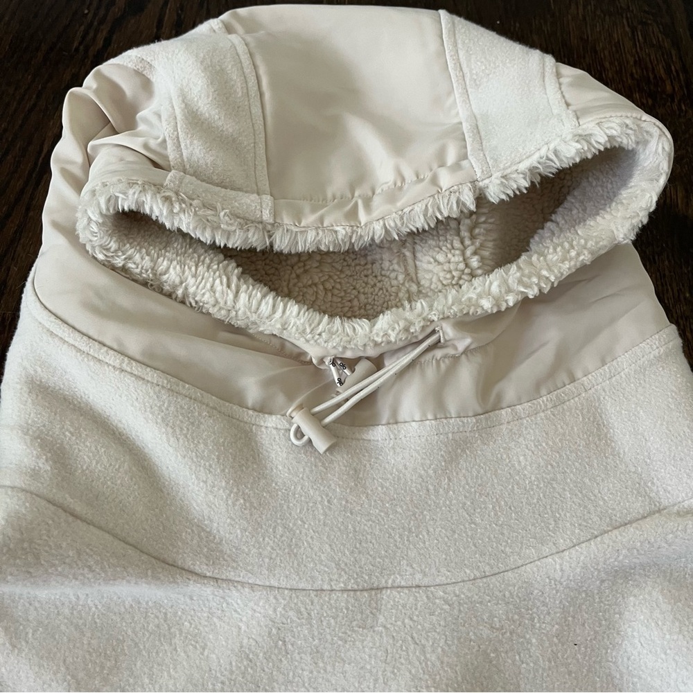 Alo Chill Cargo Pullover. Large. - image 4